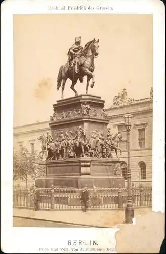 Ansichtskarte Berlin Denkmal Friedrich des Grossen. CDV-Foto 1882 Kabinettfoto