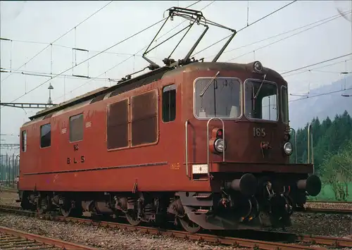 Ansichtskarte  Verkehr & Eisenbahn BLS Lötschbergbahn Lokomotive Re 4/4 1980
