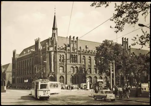 Frankfurt (Oder) DDR AK Tram passiert die Post Hauptpostamt 1974