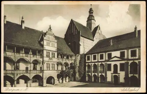 Ansichtskarte Dargun Schloßhof 1930