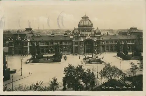 Ansichtskarte Nürnberg Hauptbahnhof, Vorplatz - Fotokarte 1942