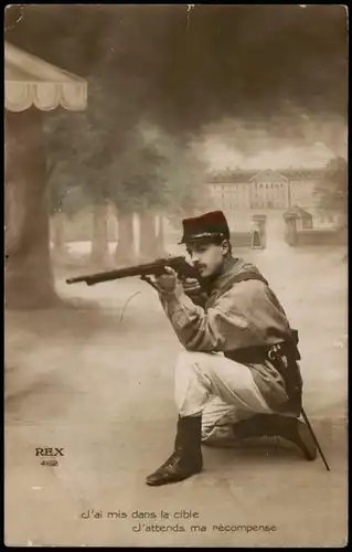 CPA .Frankreich Patriotika France Soldat mit Gewehr Fotokunst 1916