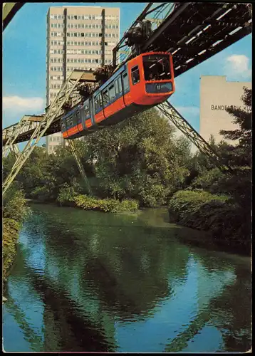 Ansichtskarte Wuppertal Schwebebahn vor dem Justizhochhaus 1984