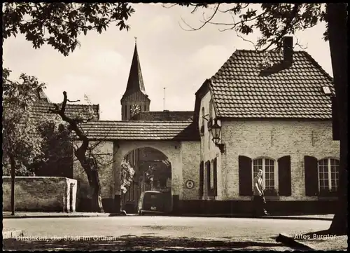 Ansichtskarte Dinslaken Strassen Ansicht, Mann, Gebäude-Ansicht 1960