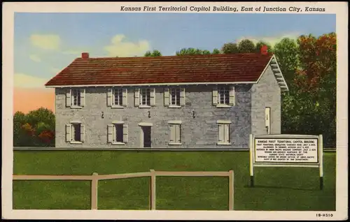 Postcard Kansas Allgemein KANSAS FIRST TERRITORIAL CAPITOL BUILDING 1935
