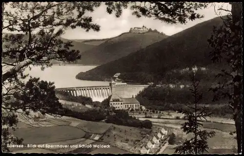 Hemfurth-Edersee-Edertal Edersee Blick auf Sperrmauer und Schloß Waldeck 1957