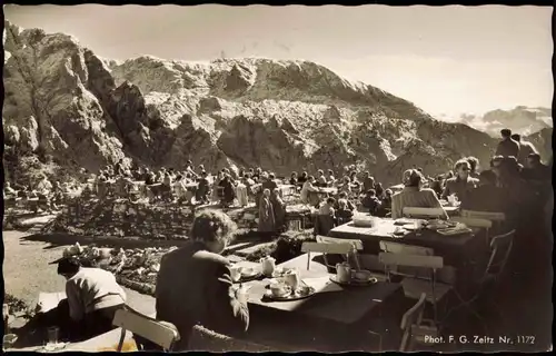 Kehlsteinhaus-Berchtesgaden Kehlsteinhaus Terrasse mit Blick auf Hohes Brett 1955