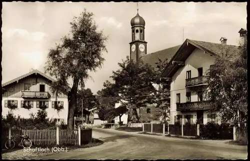 Ansichtskarte Schaftlach Ortsansicht, Partie a.d. Kirche 1962