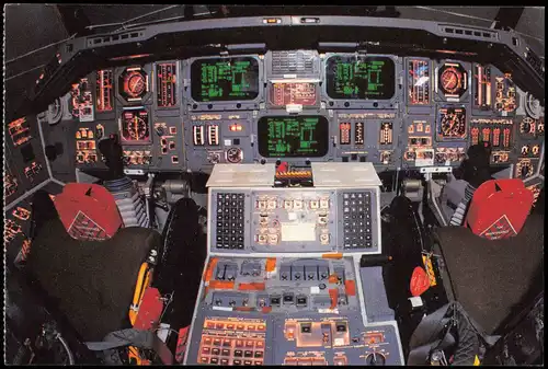 Flugwesen Raumfahrt INTERIOR VIEW OF THE SPACE SHUTTLE FLIGHT DECK 1980