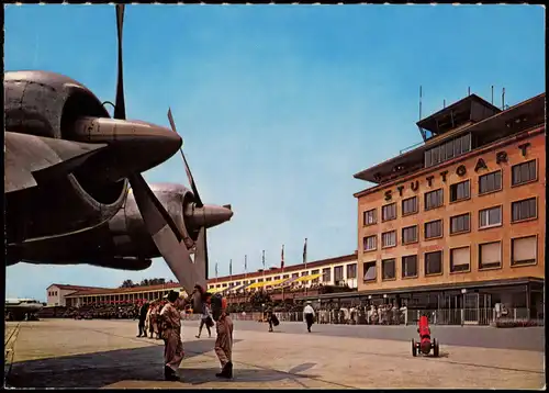 Stuttgart Flughafen (Airport) Propeller-Flugzeug am Terminal-Gebäude 1960