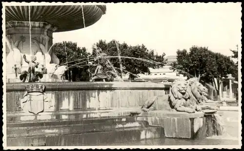 CPA Aix-en-Provence Fontaine de la Rotonde, Brunnen mit Löwen 1950