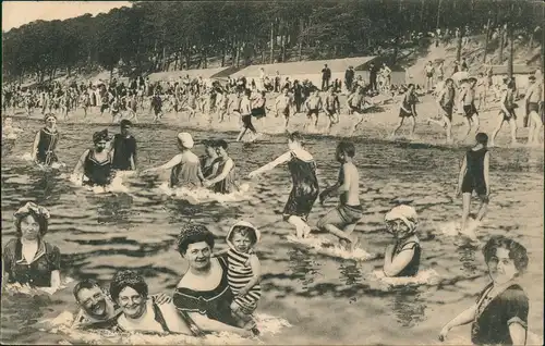 Ansichtskarte Wannsee-Berlin Reges Treiben im Strandbad Wannsee 1912