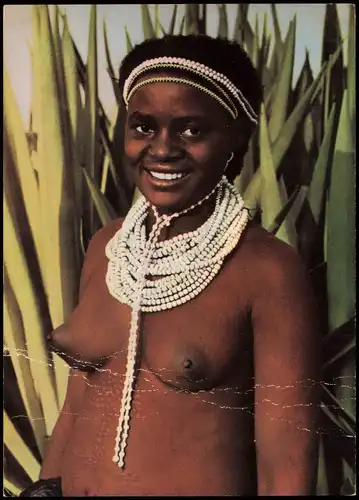 Nackte aus Afrika Grupo étnico "Umbundo" Mulher "Kaconda" Distrito da Huila Angola 1970