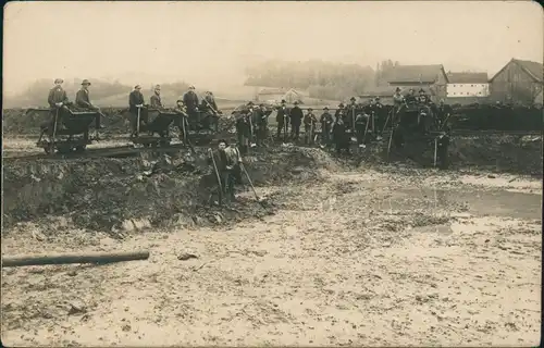 Ansichtskarte  Bergbau Tagebau Bergarbeiter an den Loren 1913