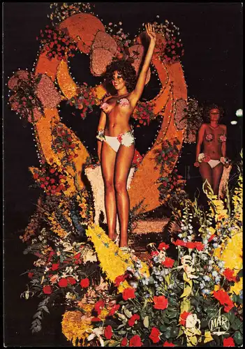 CPA Nizza Nice Bataille de Fleurs, la nuit scintillante 1970