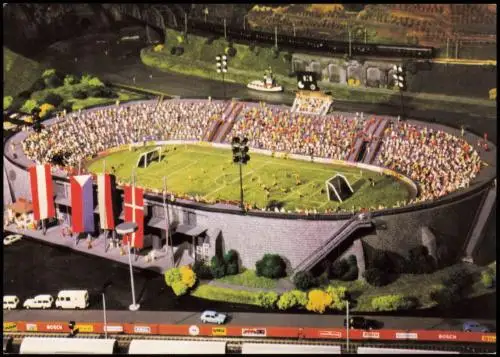 Weitnau Miniland (Modell-Eisenbahn-Schau); hier ein Fussball-Stadion 1980