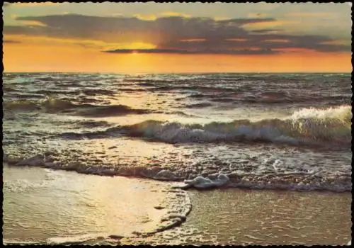 Sylt INSEL SYLT Abends am Meer Nordsee-Brandung bei Sonnenuntergang 1970