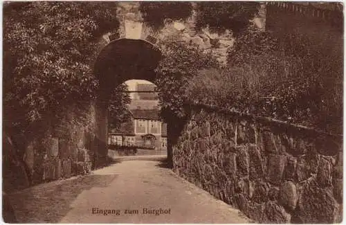 Ansichtskarte Lauenburg (Elbe) Eingang zum Burghof, Friedrichsbrücke 1940