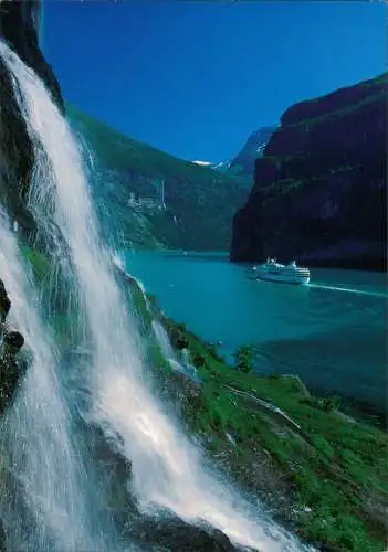 Geiranger Fjord mit Schiff und Wasserfall (Ship & Waterfall) 2009