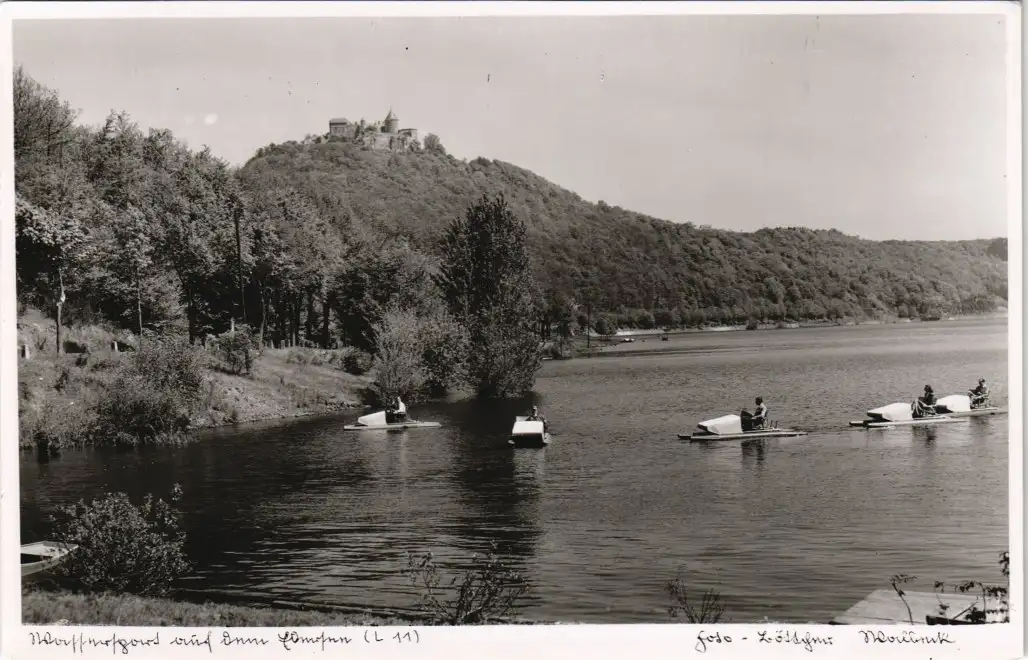 Waldeck (am Edersee) Wassersport Tretboote auf Edersee mit Burg Waldeck 1961
