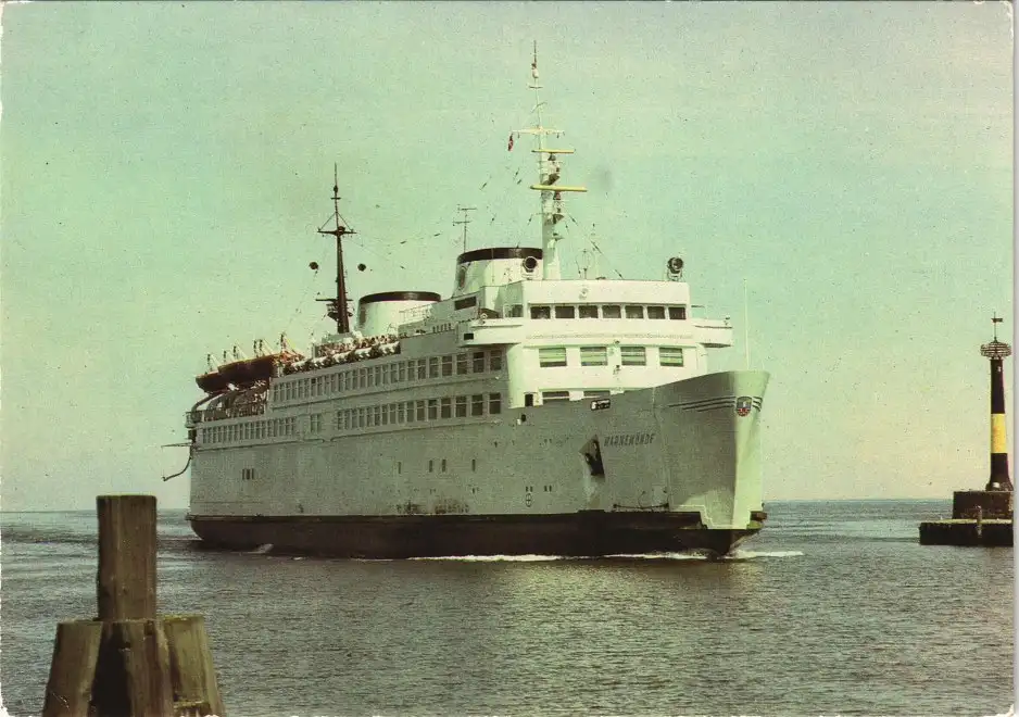 Ansichtskarte Warnemünde-Rostock Fährschiff der DR "Warnemünde" 1983