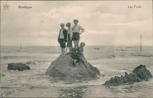 Postkaart Wenduyne Les Fonds Kinder auf Berg bei Flut 1913