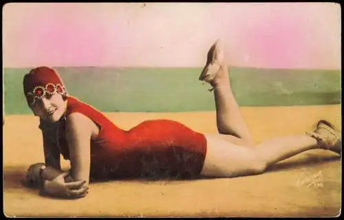 Ansichtskarte  Frau in rotem Kleid Erotik colorierte Fotokarte 1924