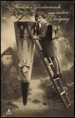 Schulanfang Einschulung Mädchen auf Leiter Riesenzuckertüte 1916
