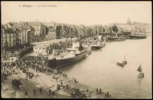 CPA Dieppe La Gare Maritime - Hafen, Dampfer 1924