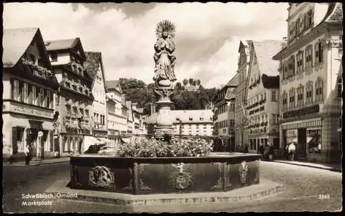 Ansichtskarte Schwäbisch Gmünd Marktplatz, Brunnen, Apotheke uvm. 1957