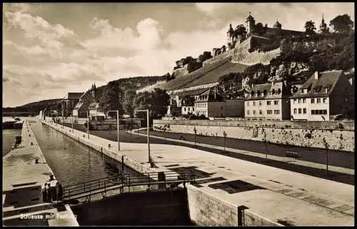 Ansichtskarte Würzburg Schleuse mit Festung 1960