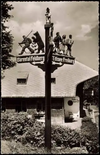 Altglashütten-Feldberg (Schwarzwald) geschnitzter Wegweiser 1961