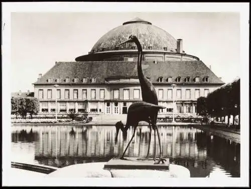 Ansichtskarte Hannover Stadthalle mit Fischreiher Plastik 1960