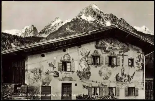 Ansichtskarte Mittenwald Altes Bauernhaus mit Wetterstein 1961