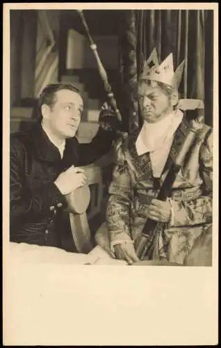 Theater - Schauspieler König und Untertan Foto E. Liebe-Kühner, München 1939