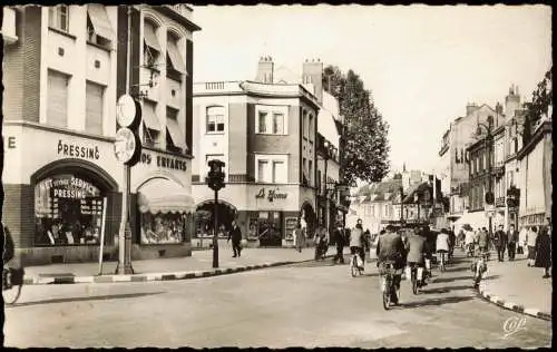 CPA Montluçon Ortsansicht Boulevard de Courtais 1960