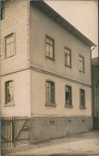 Ansichtskarte  Hausfassaden Privataufnahmen mit Menschen 1917