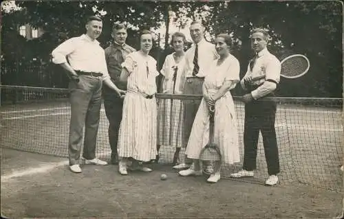 Männer Frauen Tennisplatz Lister Tivoli Tennisplatz Hannover 1924 Privatfoto