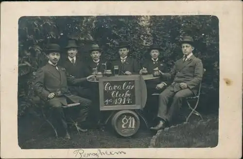 Ansichtskarte  Menschen / Soziales Leben - Männer Cavalier Club 1914