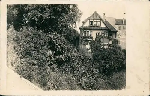 Foto  Stadthaus Mehrfamilienhaus im Grünen 1929 Privatfoto