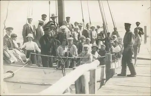 Ansichtskarte Sylt Landungsschiff Express voll besetzt 1928