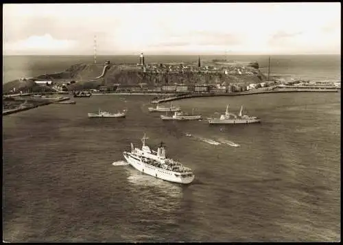 Ansichtskarte Helgoland (Insel) Luftbild mit Schiffen 1964