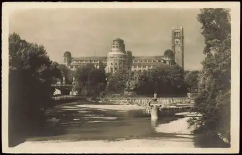 Ansichtskarte München Deutsches Museum von der Isar 1940