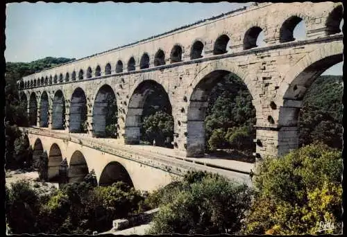 CPA Remoulins LE PONT DU GARD (Gard) Aquaduc Romain 1960