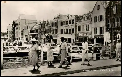 Postkaart Curacao (Insel) Waterfront N.W.I. 1956