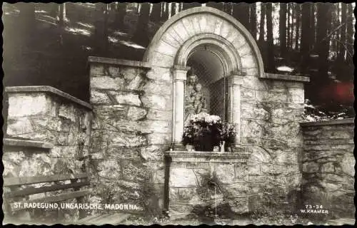 Ansichtskarte Sankt Radegund Ortsansicht mit Ungarische Madonna 1960