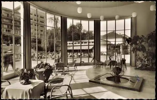 Ansichtskarte Schwalbach am Taunus Weinbrunnen 1964