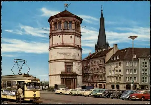 Düsseldorf Schloßturm Lambertuskirche, Tram Straßenbahn Autos VW Käfer 1970