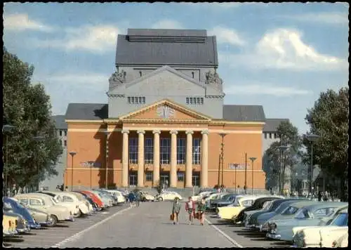 Duisburg Stadttheater, Auto Parkplatz, Autos u.a. VW Käfer 1962
