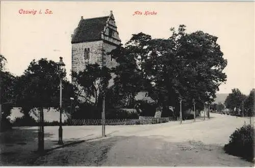 Ansichtskarte Coswig (Sachsen) Straßenpartie an der alten Kirche 1913